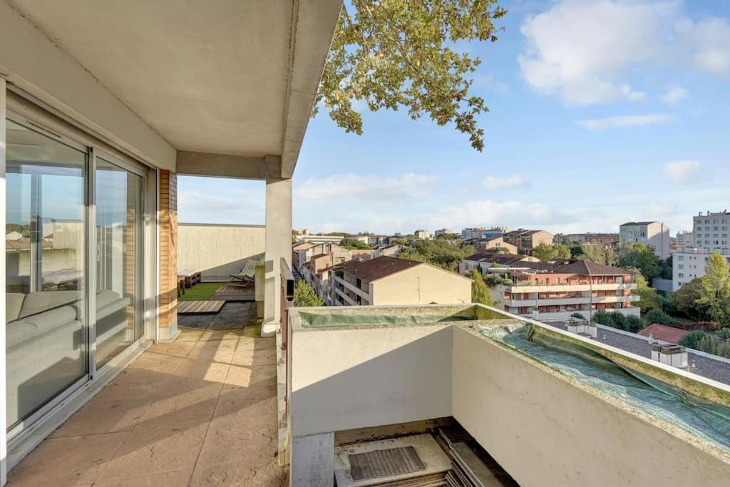 Toit Des Reves - Parking - Stadium Toulouse Bagian luar foto